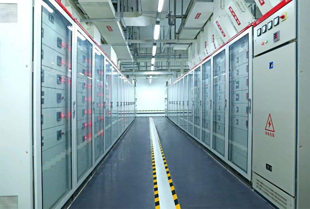 变配电系统、接线端子的安装情况